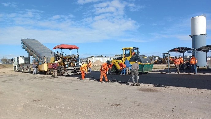 Obras de Hormigón y Pavimento Asfaltico en Estación de Servicio Shell.